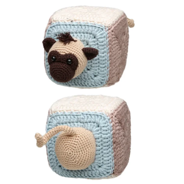 87061 Stacking cubes with animals