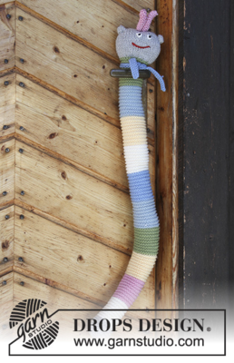 30-23 Arnie the Caterpillar by DROPS Design