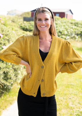 1812 Jersey with deep V-neck and buttons